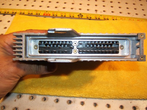 Mercedes W124 1994 E320 WAGON Under Foot well VDO T/LLR ECU Genuine 1 Computer - Picture 6 of 12