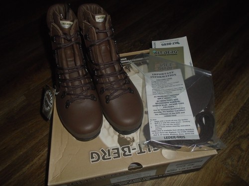 ALTBERG DEFENDER WOMENS COMBAT HIGH LIABILITY BOOTS SIZE 3W BRITISH ARMY NEW - Picture 2 of 5