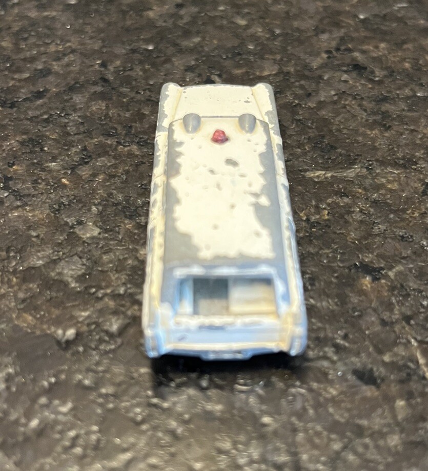 Picture 4 of 5