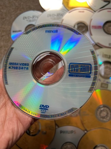 29 Disc Bundle - DVD+RW and DVD-RW - all re-recordable / re-writable Sony etc. - Photo 10/11