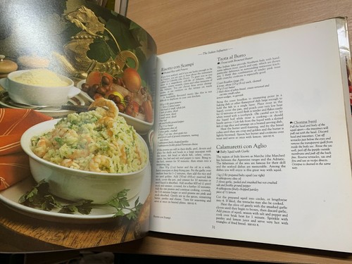 1983 "PLATOS DE RESTAURANTE DEL MUNDO" MÁS DE 200 RECETAS LIBRO TAPA DURA (P5) - Imagen 13 de 16