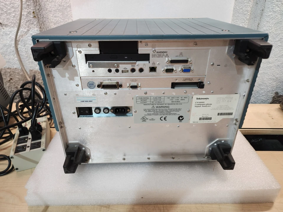 Tektronix CSA8000 Communications Signal Analyzer Unit #2 READ! - Image 2 of 2