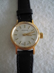 NOS-NEW-VINTAGE-STEEL-NIDOR-REVUE-SWISS-WATCH-1960-039-S