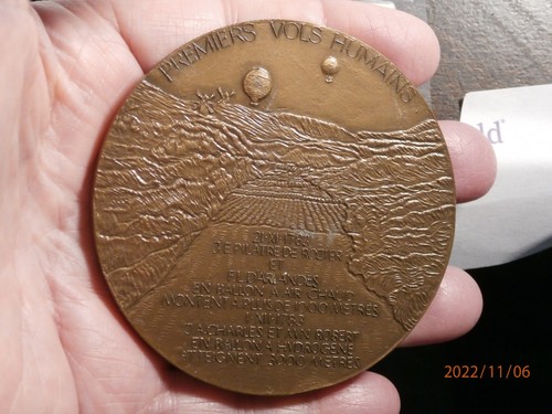1983 MONTGOLFIER BROTHERS 72mm MEDAGLIA PRIMI VOLI UMANI C-1840-B - Foto 3 di 3