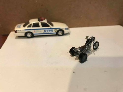 1/64 Scale Trike Old Skul Motorcycle PAINTED - Picture 9 of 11