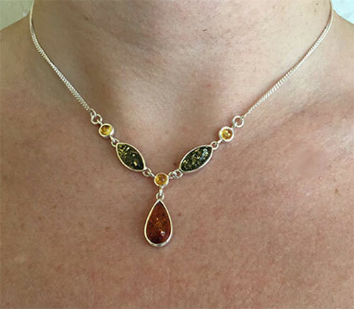 COLLANA GIROCOLLO BALTICO MIELE VERDE CILIEGIA o MULTICOLORE AMBRA E ARGENTO STERLING - Foto 14 di 16