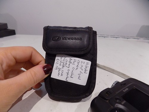 Kodak EasyShare CX6200 2.0MP Argento in Custodia NON TESTATO Venduto come RICAMBI/PARTI - Foto 8 di 8