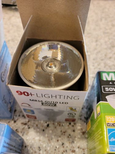 Assorted (10) LED Indoor Floodlight Bulb MR16 6.5 Watt Bright White Light Bulb - Picture 8 of 9