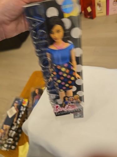 Year 2016 Barbie Fashionistas #51 Asian CURVY Doll DVX73 in Polka Dot Fun Dress - Picture 6 of 6