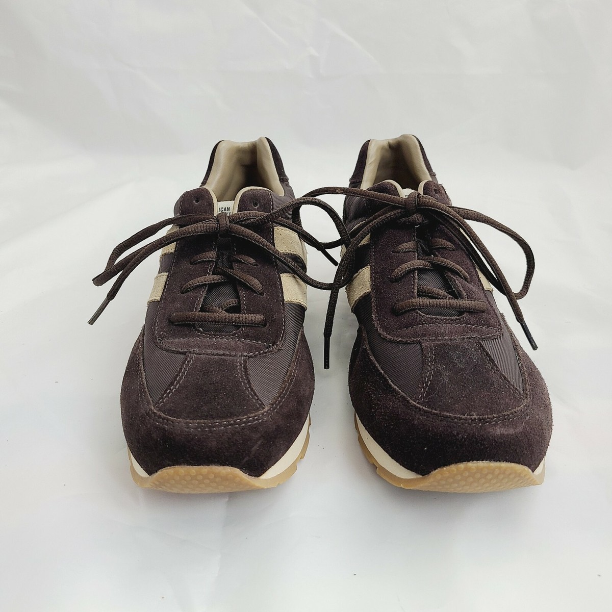Sneakers outfitters sale