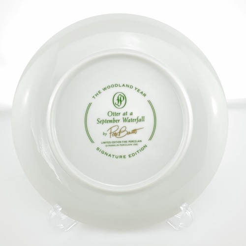 Franklin Mint Otter in Waterfall September Plate Woodland Year Pete Barrett 1981 - Picture 4 of 9