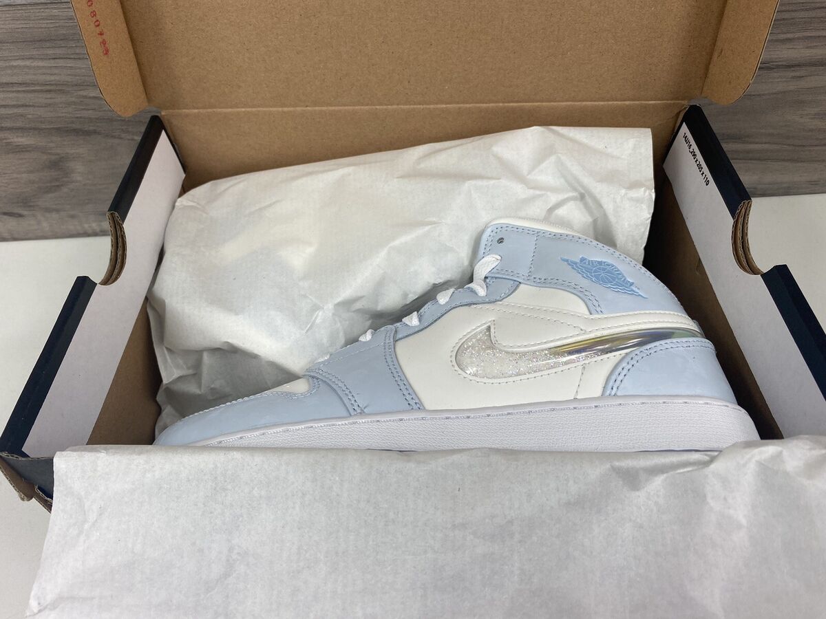 Nike Air Jordan 1 Mid Blue Tint Ice Blue White Glitter Nike Air Jordan 1 Mid Blue Tint Ice Blue White Glitter