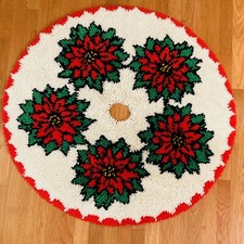 Vtg Latch Hook Rug Christmas Tree Skirt poinsettias Retro Mid century MCM