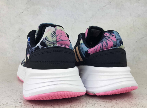Zapatos para correr Adidas Floral Galaxy 6 para mujer florales nuevos en caja (GX7285) - Imagen 4 de 6