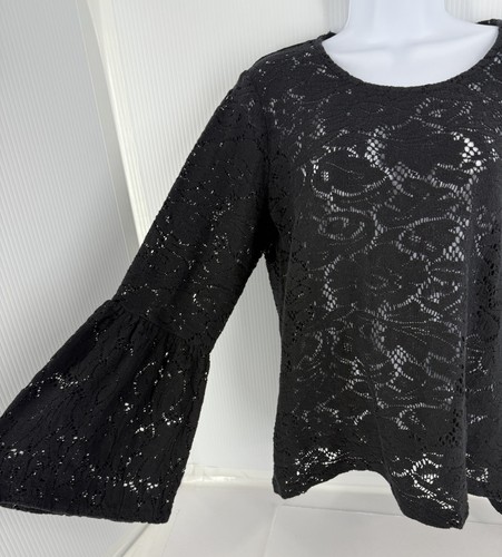 Chicos Top Blouse Womens Size 1 Black Lace Top Bell Sleeve Laura Boho Black EUC - Picture 2 of 9