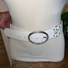 Womens White Leather Belt Size S Silver Oval Buckle Fashion Accent