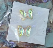 Beautiful butterfly stud earrings in yellow/green