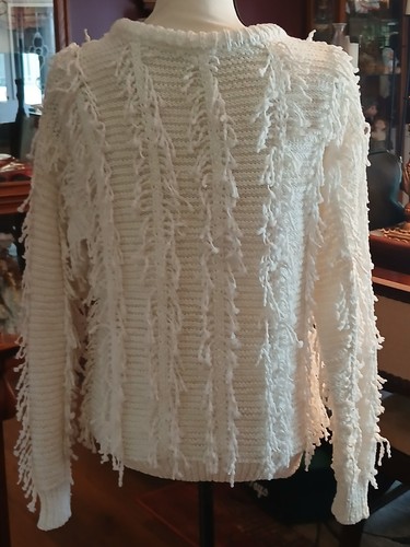Womens Pullover Sweater M White Long Sleeve Distressed Fringe Unbranded - Picture 4 of 5