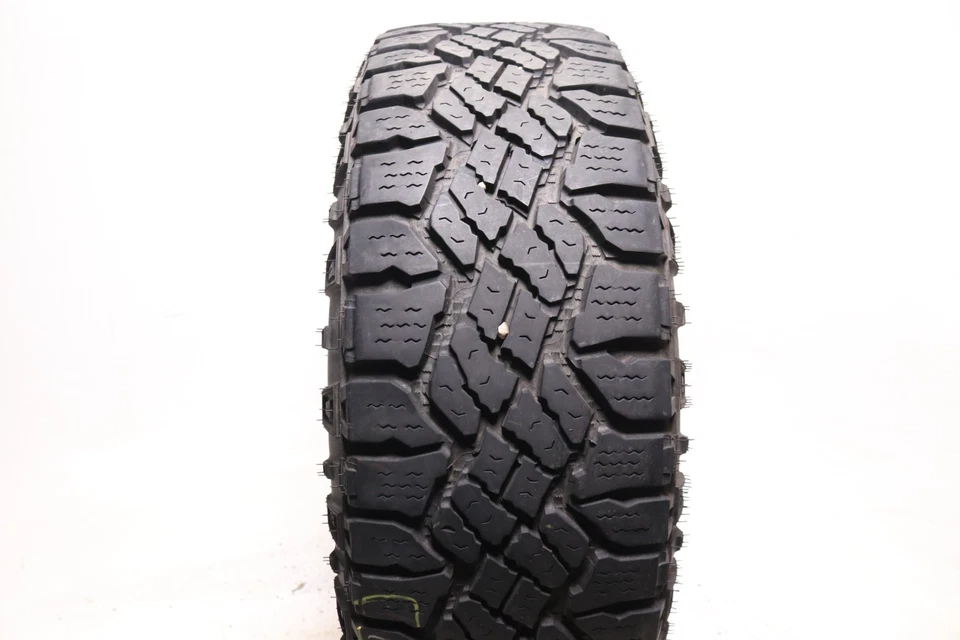 Usado LT 275/65R18 Goodyear Wrangler Duratrac - 113/110Q - 11.5/32 Foto 2 de 4
