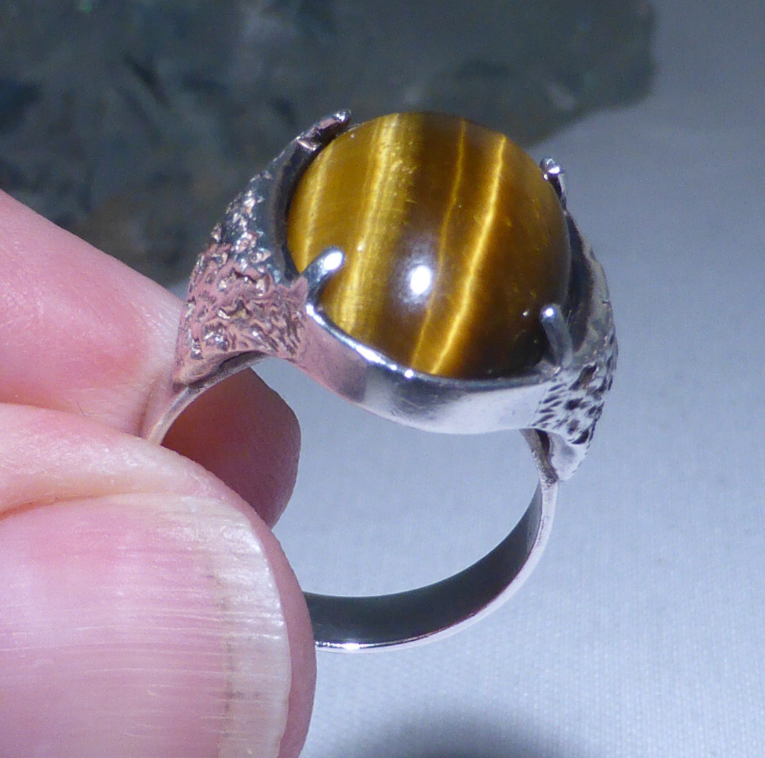Solid Silver Ring Tigers Eye UK Hallmark 1975 Mak… - image 6