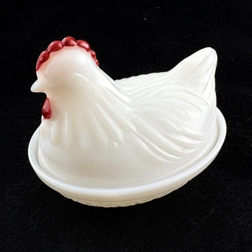 Vintage Hazel Atlas Milk Glass White Chicken Hen on Nest 4 1/2” Excellent