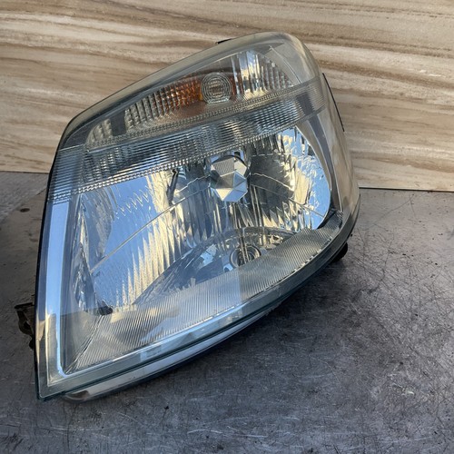 Fanale anteriore sinistro CITROEN BERLINGO PEUGEOT PARTNER codice: 9644150980 - Foto 2 di 8