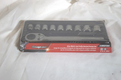 Snap-On 210RAFSMA 10pc 3/8" Drive 6pt Flank Drive Low-Profile Ratchet/Socket Set