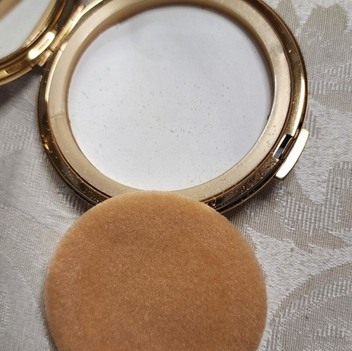 RARE STRATTON OF LONDON GILT FLORAL POWDER COMPACT MIRROR IN ORIGINAL BOX - Picture 10 of 12