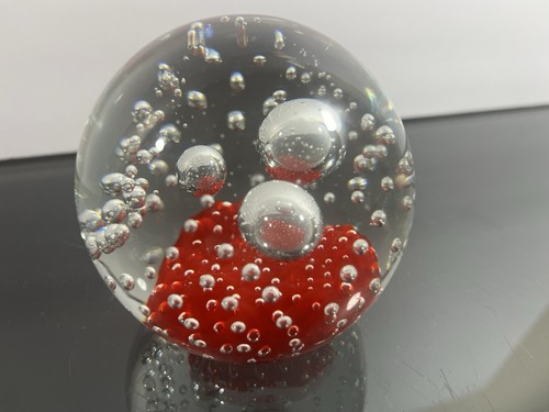 "Pisapapeles vintage rojo Murano burbujas controladas redondo 3 1/4"" Italia" - Imagen 2 de 7