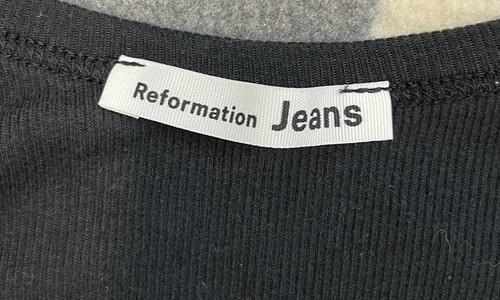 Reformation Jeans Tanktop schwarz gerippt Bio-Baumwolle Elasthan U-Ausschnitt Gr. XL - Bild 5 von 5