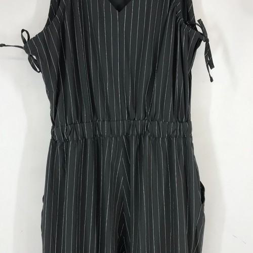 MOUNTAIN HARDWEAR - WOMEN'S 4/28 - GRAY SLEEVELESS V NECK NYLON BLEND JUMPSUIT - Picture 8 of 11