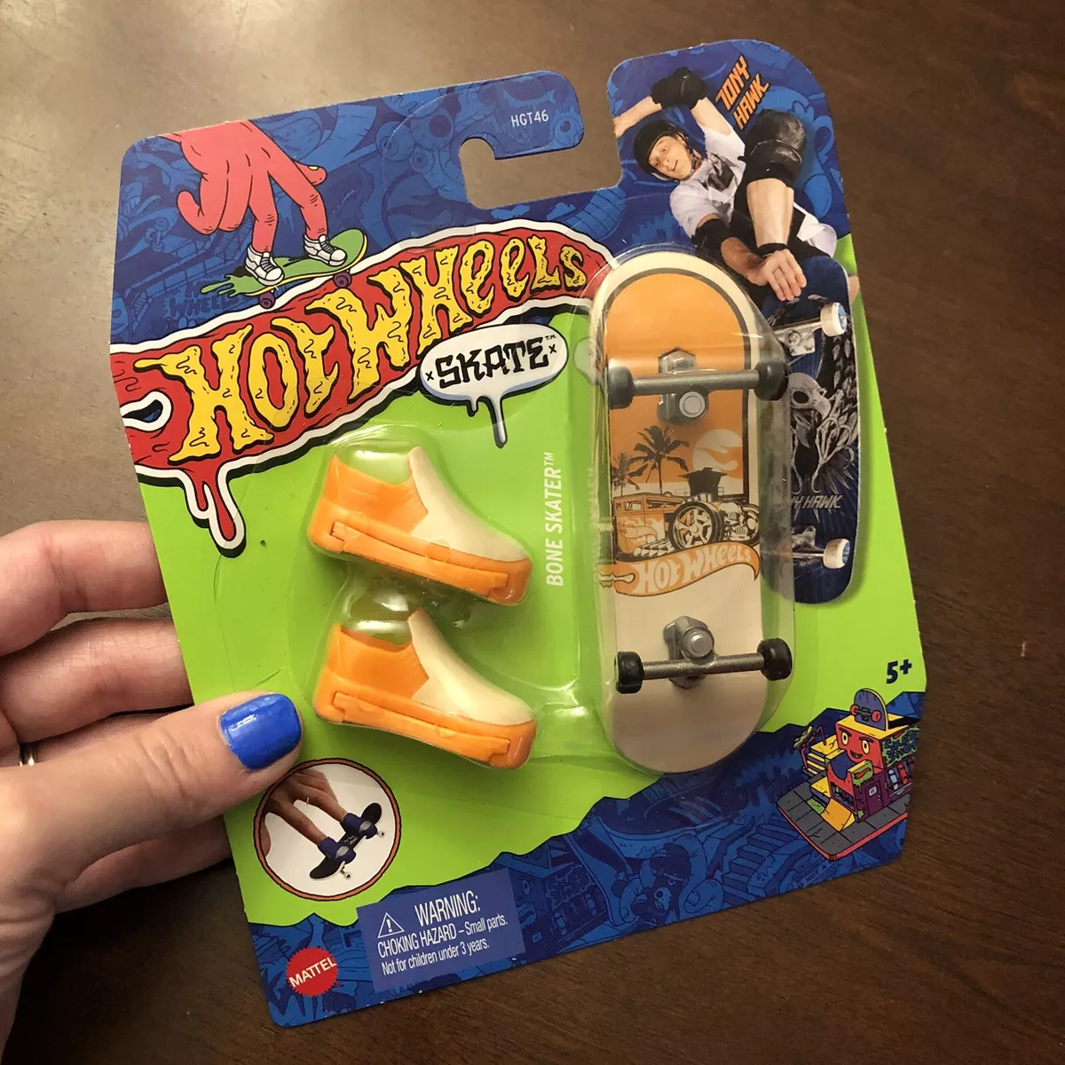 Hot Wheels Skate Tony Hawk Fingerboard & Skate Shoes, Toy for Kids