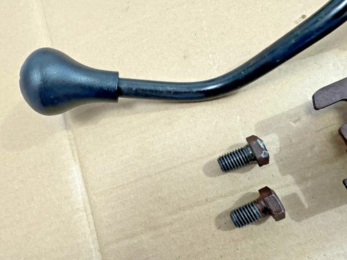 1992 - 1996 Ford F150 F250 F350 4x4 Transfer Case ZF5 M/T Shifter F6TA-7E069 - Picture 4 of 6