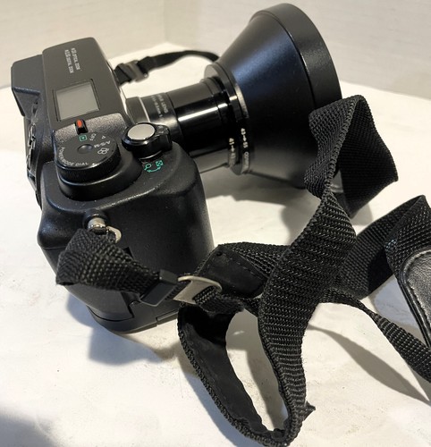 Olympus CAMEDIA C-3030 Zoom 3.3MP Digital Camera - Black - Picture 6 of 9