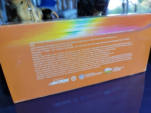 Todd Bodine #35 TABASCO  1998 Pontiac NASCAR RARE BANK CAR UNOPENED! ACTION 1:24 - Picture 2 of 4