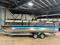 2022 Trifecta 23UL PC SS 2.75 Tritoon ( 200 H.P. )