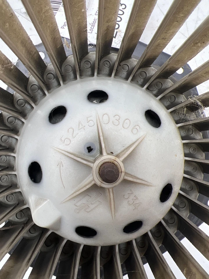 Chevy G10 G20 G30 1978-1995 calefacción delantera ventilador motor OEM 88959521 Foto 3 de 4