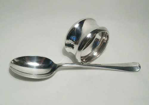 Henry Williamson Ltd Napkin Ring - Walker & Hall Spoon Christening Set - Picture 6 of 12