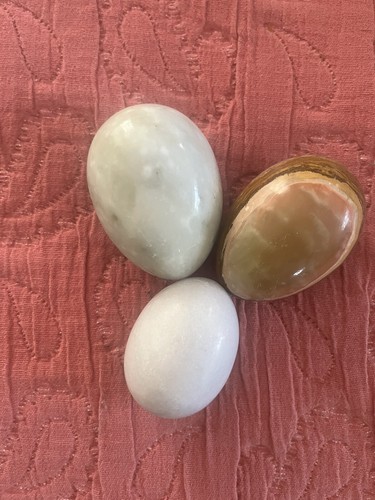 Vintage Stein Marmor oder Alabaster getönte Eier (3 Stück) - Bild 2 von 3