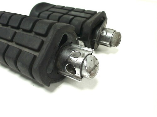 fußrastensatz vorn für HONDA VT 1100 SHADOW 1987-1995 1988 gebraucht 153883 - Bild 2 von 6