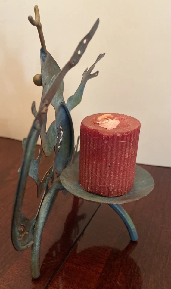 Candelabro Lagarto Gecko Metal Turquesa Azteca 5 3/8" T x 4.75" W Foto 3 de 4