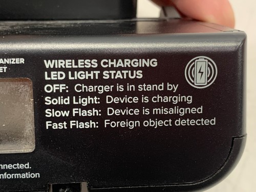 La Crosse Technology 3-in-1 Projection Alarm Clock and Wireless Charger C80765 - Picture 11 of 12