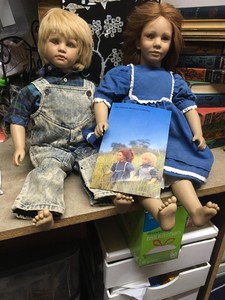 American-Heartland-Toni-amp-Timi-vinyl-dolls-by-Annette-Himstedt-1987