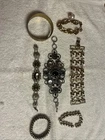 Vintage costume jewelry lot Of 7 Bracelets Goldtone And Silvertone