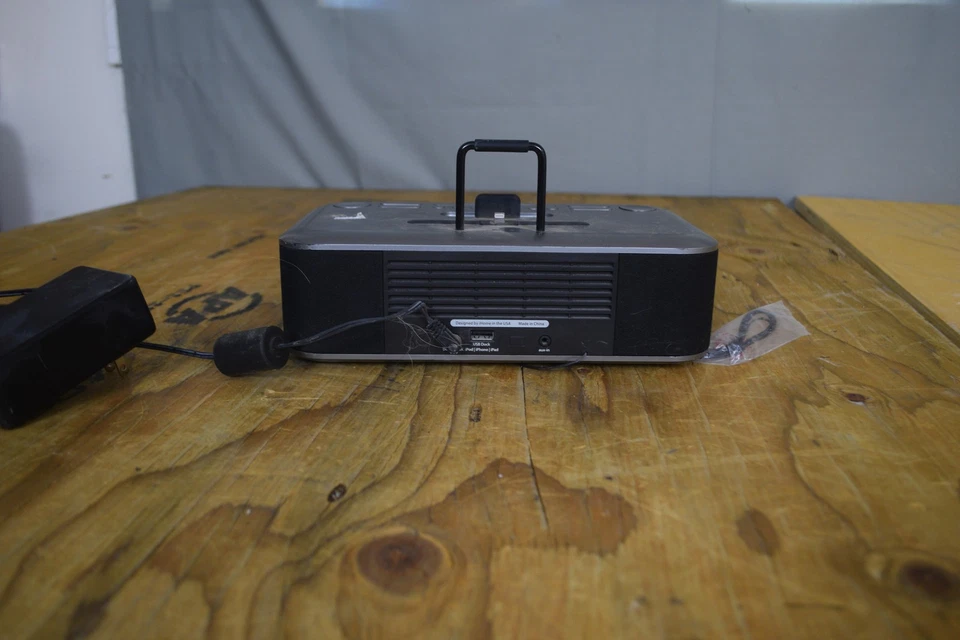 iHome двойная док-станция iPod iPhone iPad будильник радио акустическая система серый со шнуром - Изображение 4 из 4