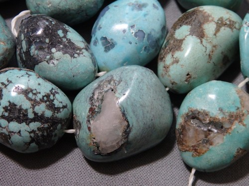 CAMPITOS TURQUOISE 22-34mm Nuggets 16" Strand 854cts - Bild 7 von 10