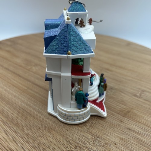 Hallmark Keepsake Ornament Santa Comes to Town Magic 2011 MIB Motion Light Claus - Picture 3 of 7