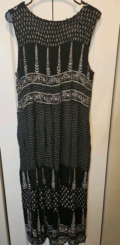 Belma Dress Plus Size India Rayon Black White - Picture 2 of 7