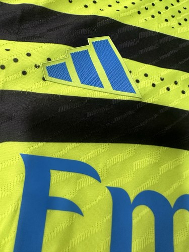 Arsenal FC Adidas Men’s Game Football / Soccer Jersey (Medium) Retails For $150 - Picture 10 of 17