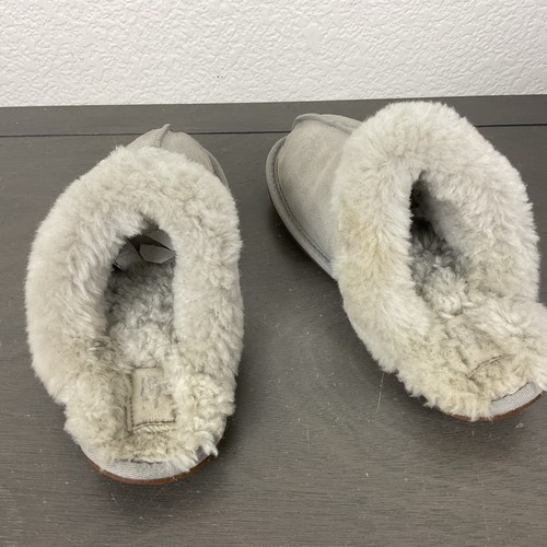 UGG Scuffette II Women’s Light Gray Slippers Size 9 US - Picture 16 of 16